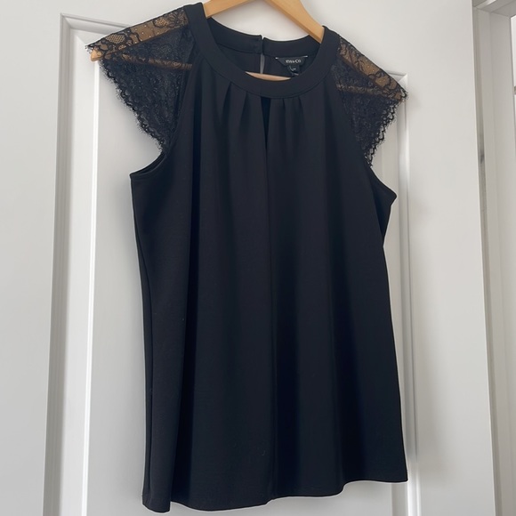 RW&CO Black Blouse - Picture 2 of 2